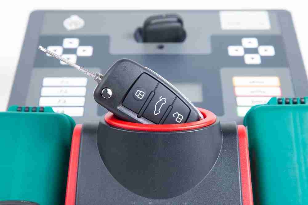 Mercedes Benz car keys