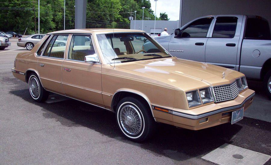 Plymouth Caravelle